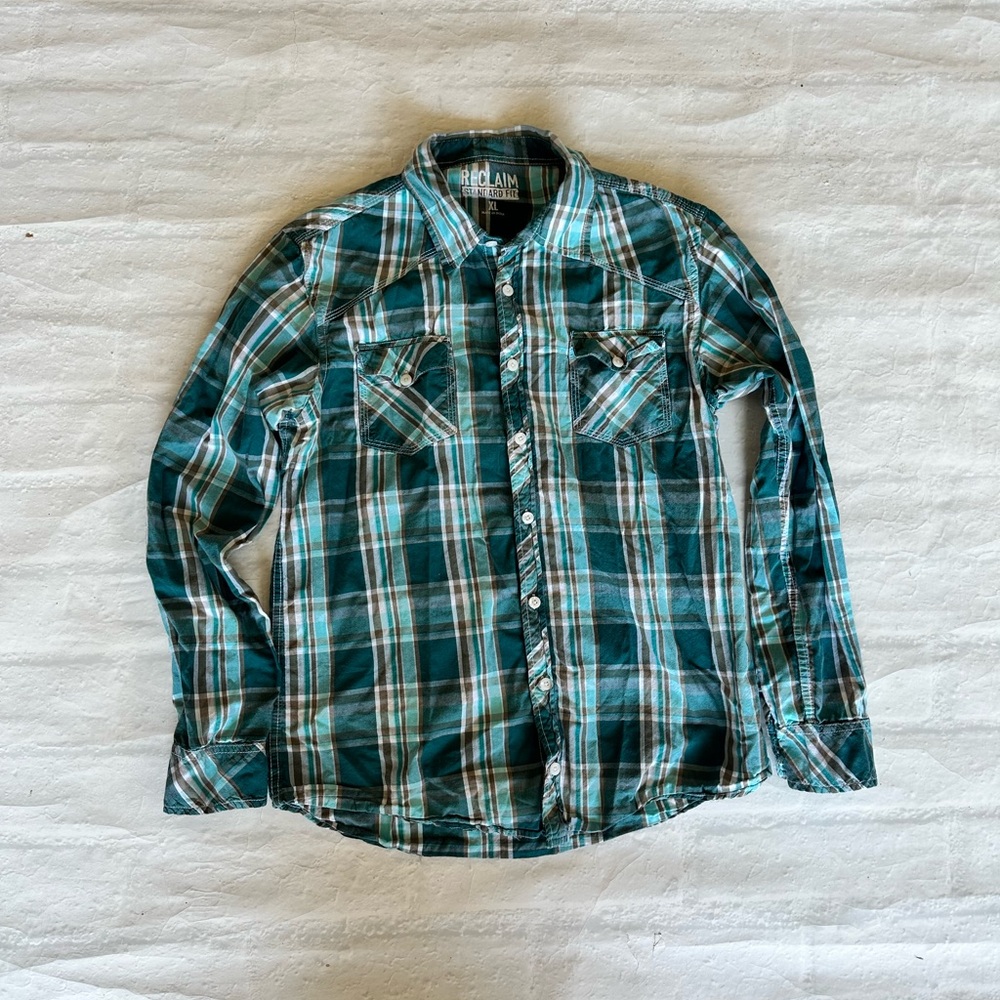Reclaim (Buckle brand) Men’s shirt standard fit size XL